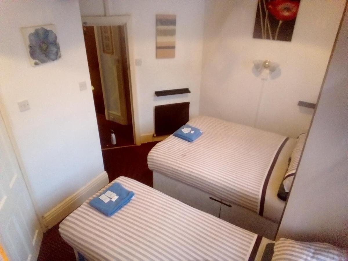 Myroomz Golden Strand Hotel Blackpool Exterior photo