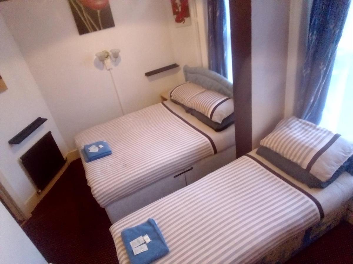 Myroomz Golden Strand Hotel Blackpool Exterior photo